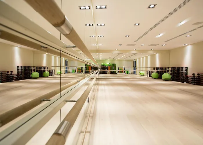 Kronwell Brasov Hotel